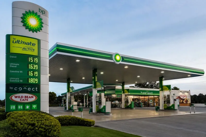 BP firma un trimestre histórico tras elevar un 140% sus ganancias