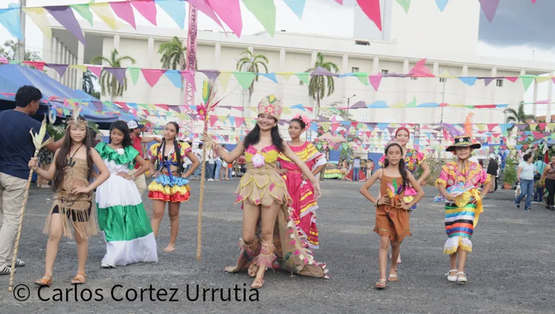 Managua celebra al maíz con desfile y elección de su nueva reina