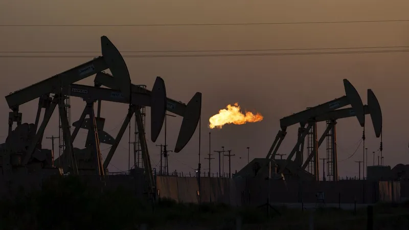 Arabia Saudita comenzará a almacenar petróleo en los depósitos de Singapur a partir de 2027
