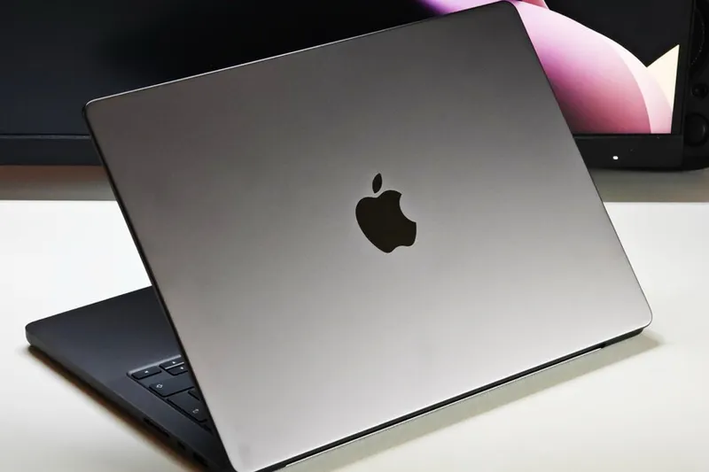 Nueva subida de precios. La crisis tecnológica golpea a Apple y lo peor es que esto podría ser sólo el principio para la marca