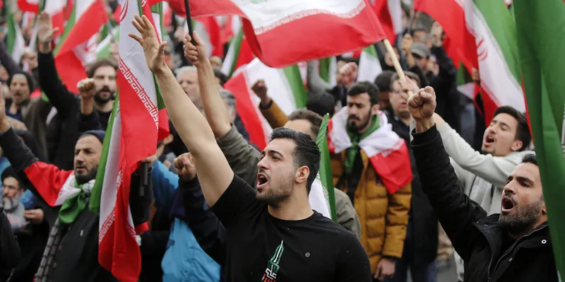 Irán acusa a Emiratos Árabes Unidos de respaldar a EE.UU. y exige que responda...