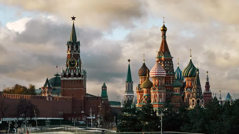 "Muy beneficioso para ambas partes": El Kremlin se pronuncia sobre el acuerdo de diésel entre Rusia y EEUU
