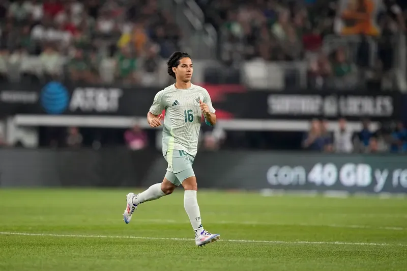 Diego Lainez: “La selección siempre va a ser una prioridad para mí”