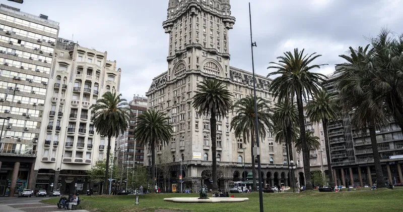 Inversionistas uruguayos aumentan sus apuestas por el peso y reducen su exposición al dólar