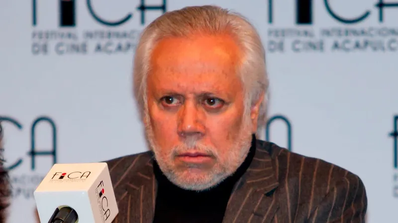 Tras 24 horas de arresto, Luis de Llano es liberado; sigue sin disculparse con Sasha Sokol