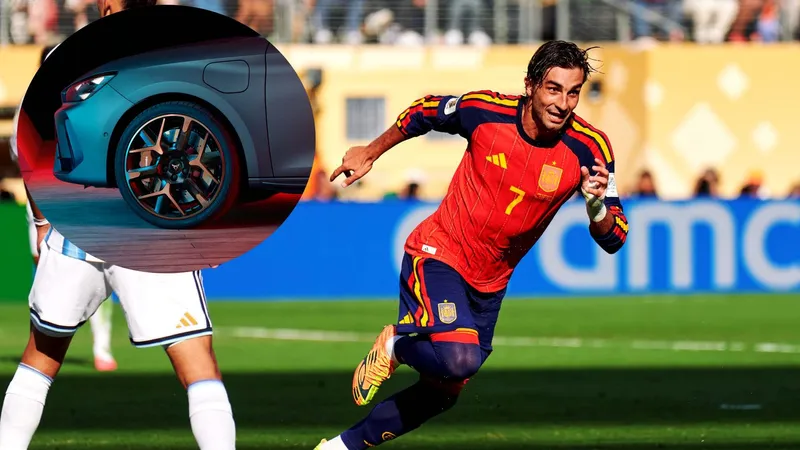 El coche que conduce Ferrán Torres, el autor del gol de España en el Mundial 2026 es un híbrido 'made in Spain', aunque a él no le gusta conducir
