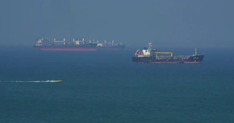 El petróleo sube más de un 2% tras intensificarse el conflicto entre EE.UU. e Irán