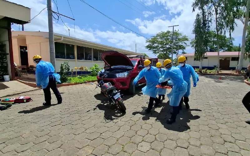 Bomberos de Nicaragua fortalecen capacidades en atención prehospitalaria avanzada