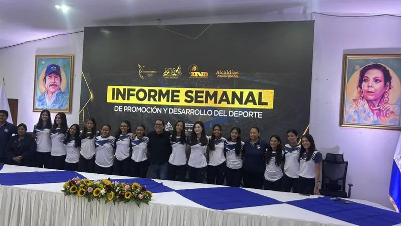 IND destaca avance en construcción de nuevos estadios de fútbol en Nicaragua