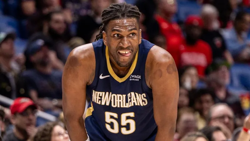 Kevon Looney vuelve al mercado