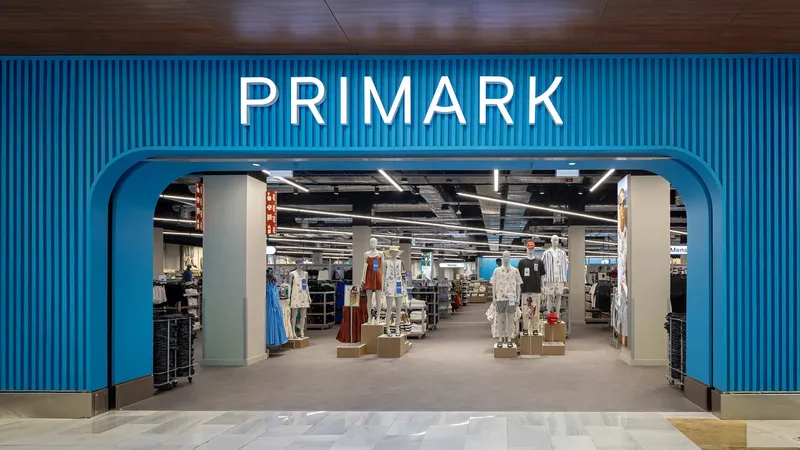 Primark ya planta cara a Inditex: abre una nueva tienda con ropa a precios bajos