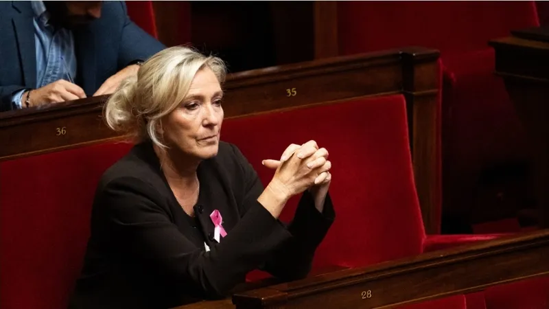 Le Pen: “Francia ya no puede financiar a Ucrania”