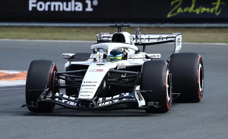 Pese a no avanzar, 'Checo' Pérez cree que Cadillac hizo un buen trabajo