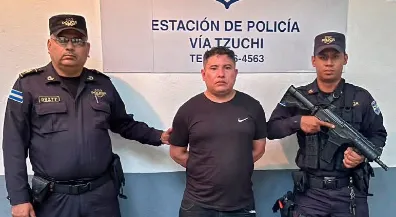 Detienen a nicaragüense en El Salvador tras agredir a su pareja con un taladro