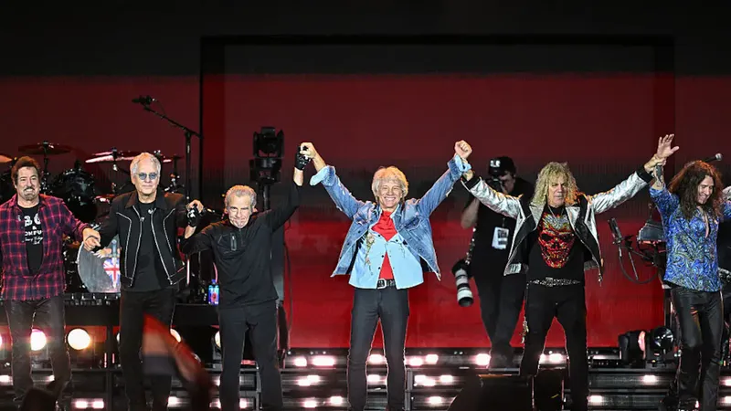 A pesar de los problemas en sus cuerdas vocales, Bon Jovi prepara una nueva gira para 2027: “Aún no he terminado”