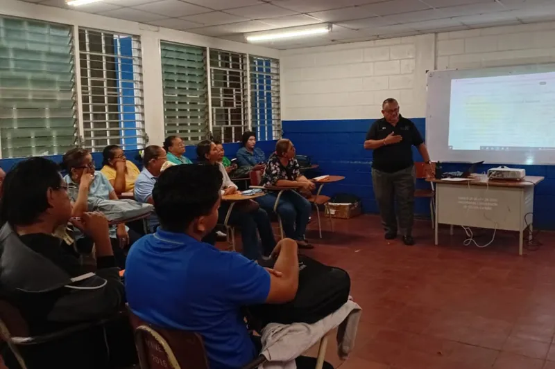 Docentes de Managua refuerzan estrategias educativas y metodologías