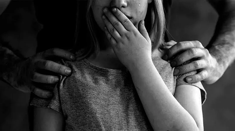 Arrestan en California a pastor acusado de delitos se*uales contra menores
