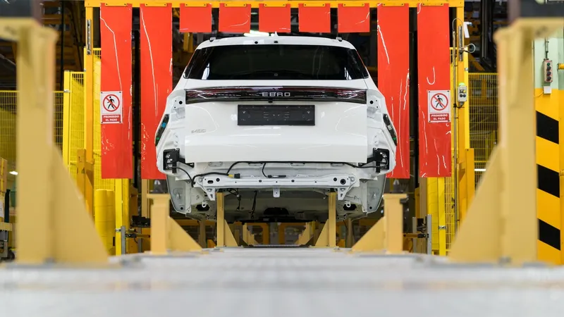 Europa tiene un problema con su industria del automóvil, pero el coche eléctrico le está obligando a crear empleos que ni siquiera existían