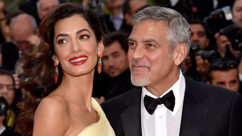 George y Amal Clooney reaparecen con sus mellizos –a quienes rara vez se ve en público– tras una aterradora evacuación por incendios forestales
