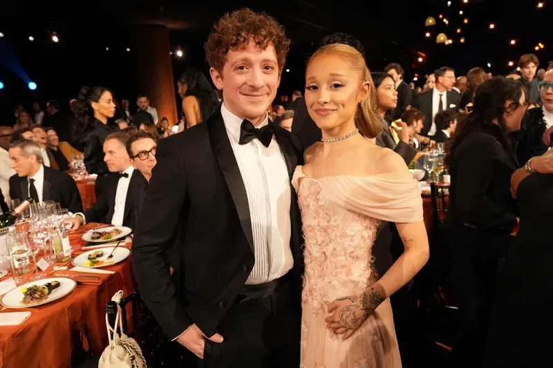 Ariana Grande y Ethan Slater terminaron su relación