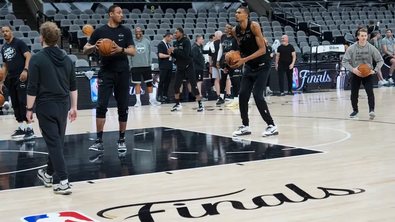 Knicks y Spurs abren las Finales de la NBA: una oportunidad de hacer historia frente al obstáculo “más difícil”
