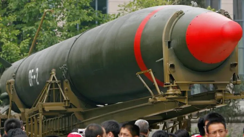 China tacha de injusta la idea de EEUU y pide reducir su arsenal nuclear