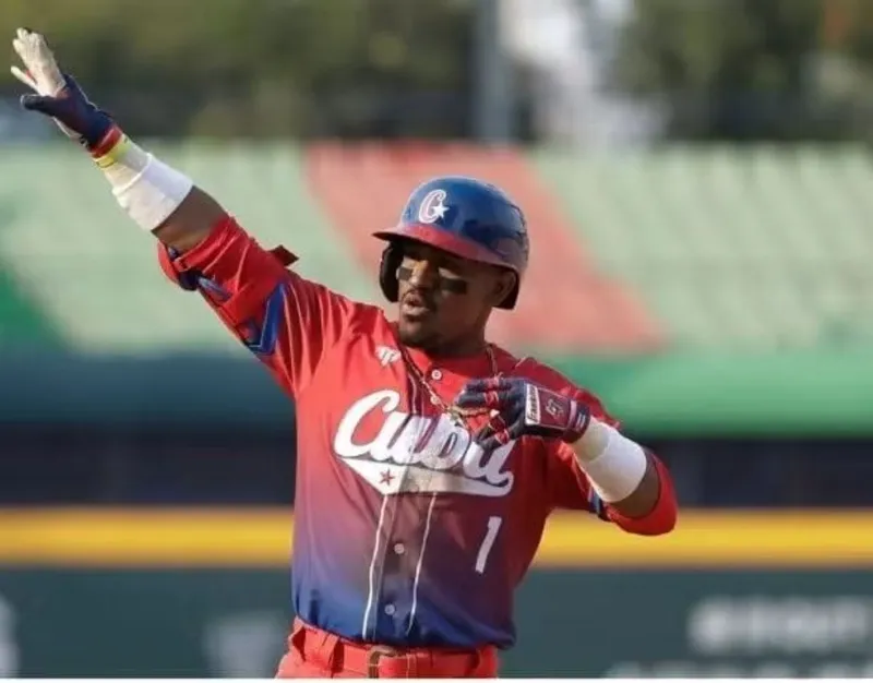 Dantos se fuerzan con trío de cubanos para La Profesional