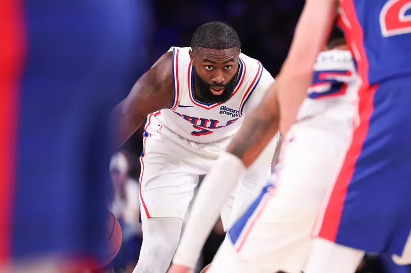 Jaylen Brown niega que pidiera su traspaso a Milwaukee