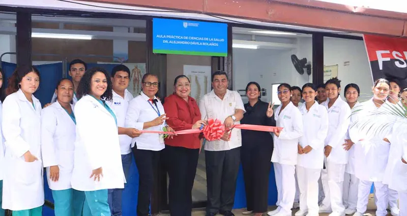 Nueva aula impulsa la formación práctica en salud en Granada
