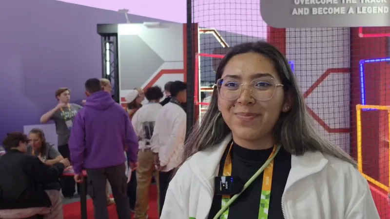 "Para tener una mejor vida": espacios tecnológicos del Festival Mundial de la Juventud impulsan el progreso, destaca una participante