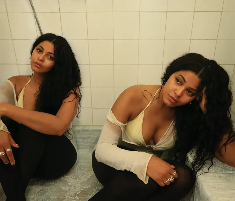 Yendry, todo es personal en ‘Como agua’