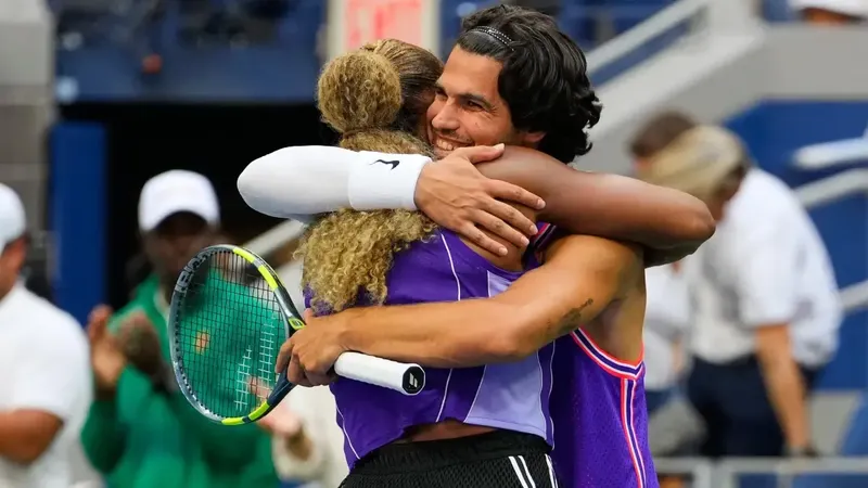 Alcaraz y Serena dejan para la historia del US Open su show hasta cuartos del doble mixto