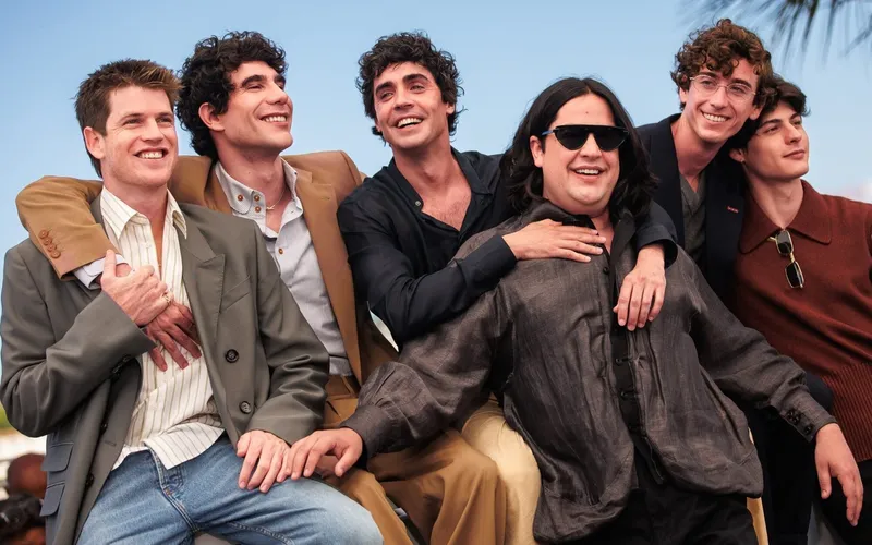 Netflix compra los derechos de 'La bola negra' de Los Javis para EE.UU. con la idea de impulsarla en los Oscar