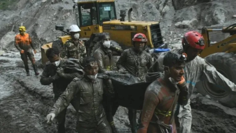 Ascienden a 1.403 los fallecidos por riada de agosto en Nepal
