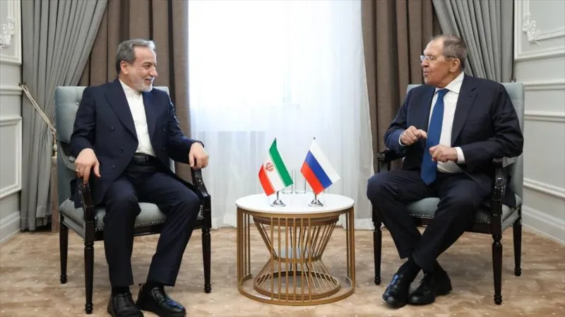 Irán: Inseguridad en estrecho de Ormuz es consecuencia de crímenes de EEUU