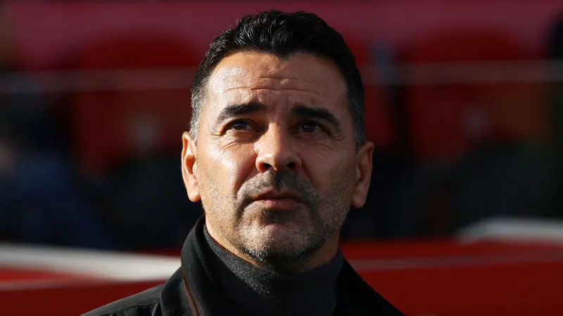 Míchel Sánchez asume el banquillo del Ajax