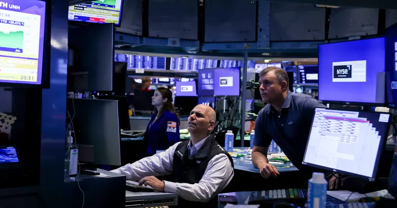 Wall Street sube tras el rebote de las acciones de chips, pese a los riesgos sobre el petróleo