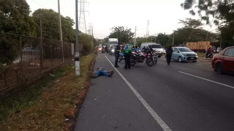 Mateareño muere al estrellarse en moto en la carretera a León