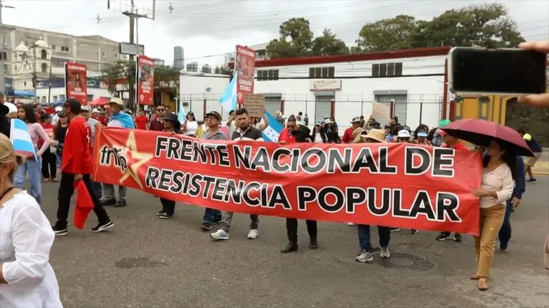 Honduras celebra su independencia entre reclamos por soberanía nacional