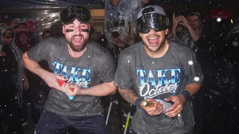Tampa Bay celebró su avance a la serie de campeonato con burlas a los Yankees