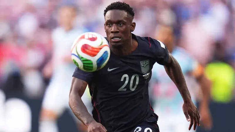 Folarin Balogun, el hombre polémico del Mundial, podría salir del Mónaco