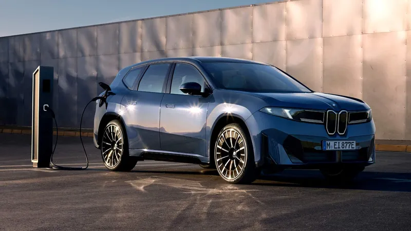Ni Tesla ni BYD: los coches eléctricos que cargan más rápido en 2026 recuperan hasta 300 km en 10 minutos