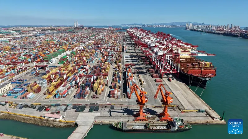 Puerto de Qingdao amplía su red de transporte marítimo