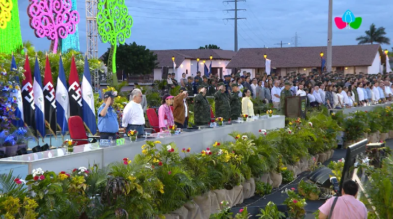 Copresidentes de Nicaragua conmemoran 47 aniversario del Ejército de Nicaragua desde la Plaza la Fe