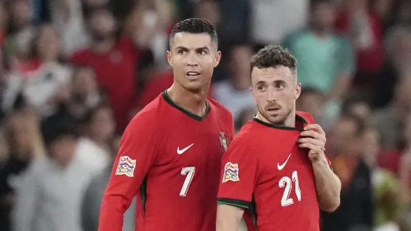 Cristiano Ronaldo reclama sanciones contra aficionados que se burlaron de Diogo Jota en Arabia Saudita