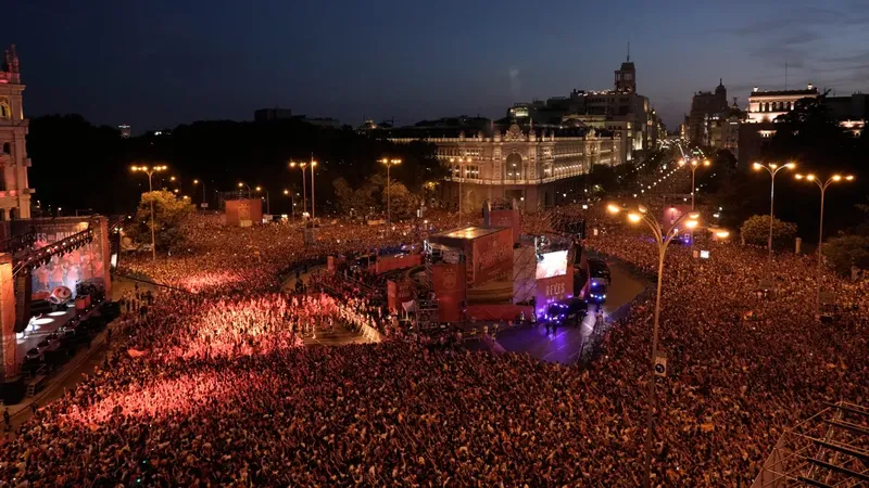 España celebra su segundo Mundial en una fiesta que reúne a 2 millones de aficionados en Madrid