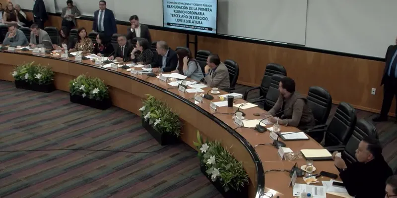 Diputados suavizan cobro a turistas tras quejas del sector, pero dan más recursos a la Sedena