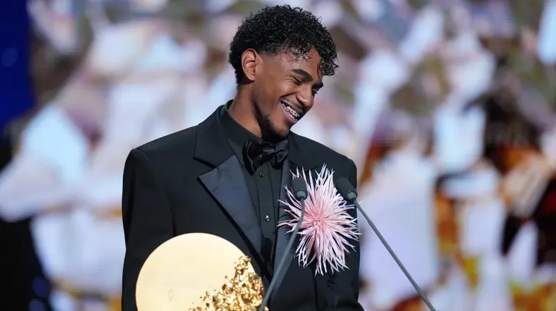 Los memes se burlan de Lamine Yamal por no ganar el Balón de Oro