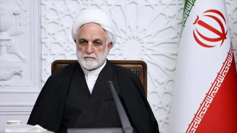 Irán: criminales de guerra deben ser castigados y resarcir los daños