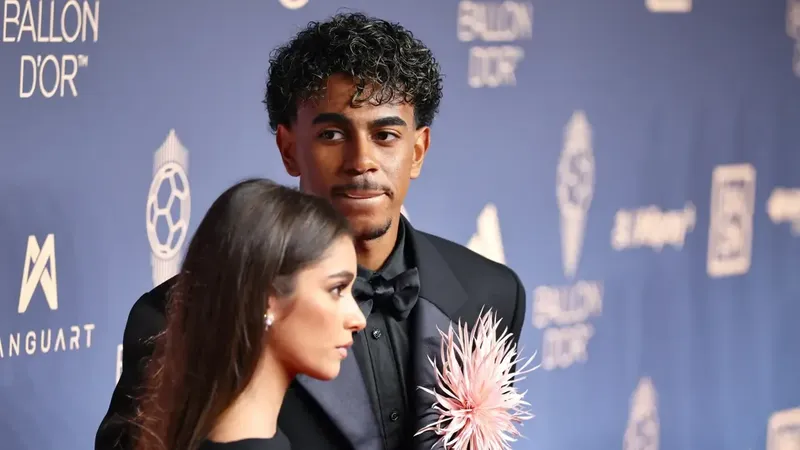 Lamine, tercer Kopa seguido: "Este premio es para Cubarsí"